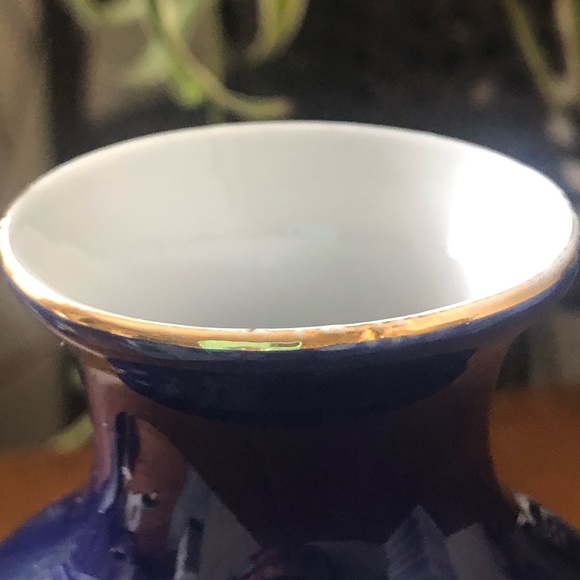 80s Japanese Cobalt Blue Floral Pattern Bud Vase - Picture 4 of 7